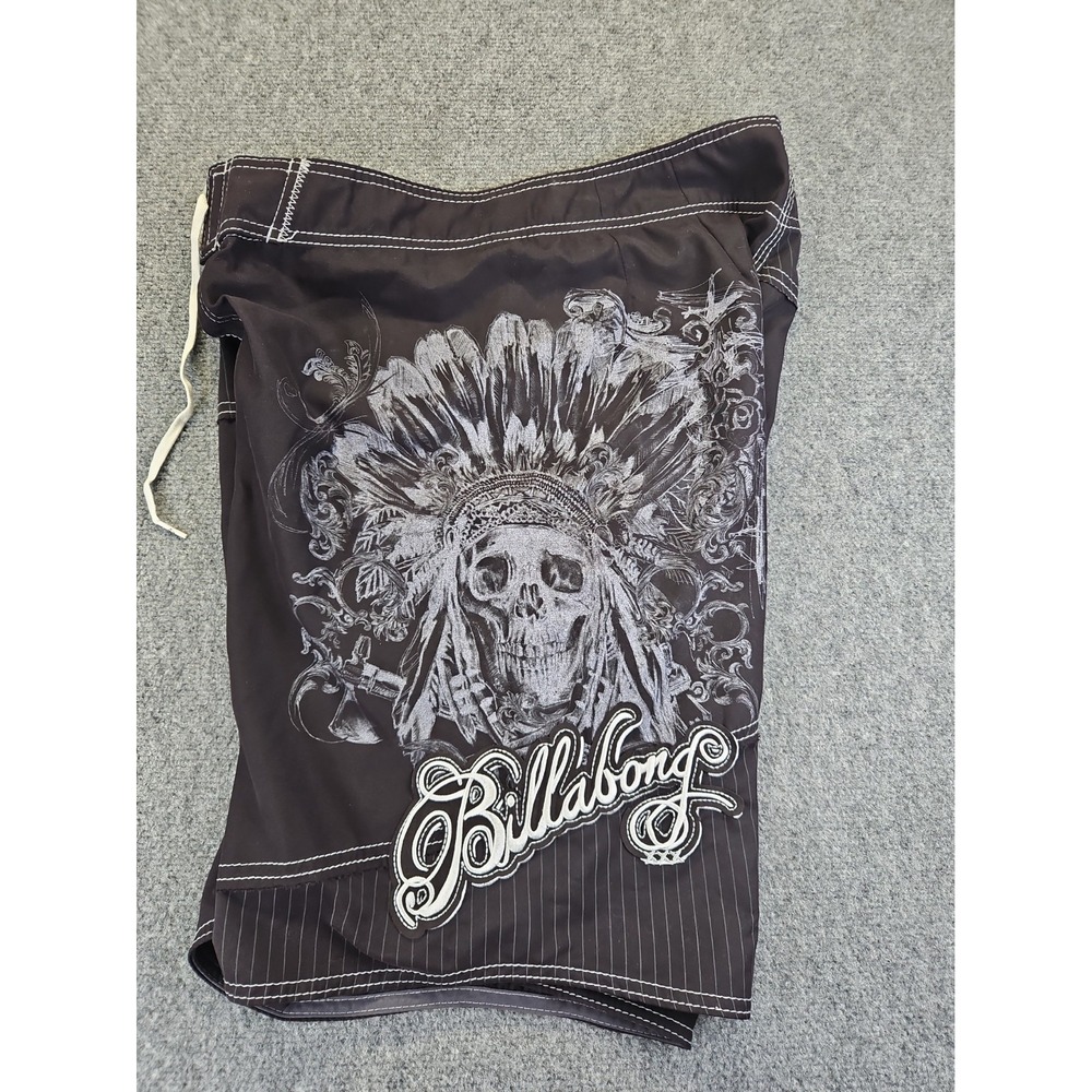 Vintage Billabong Mens Size 34 Chief Skull Boardshorts With 4 In 1 Waxcomb 1828